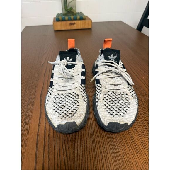 ADIDAS F22 used sneakers size 9 - Picture 2 of 8